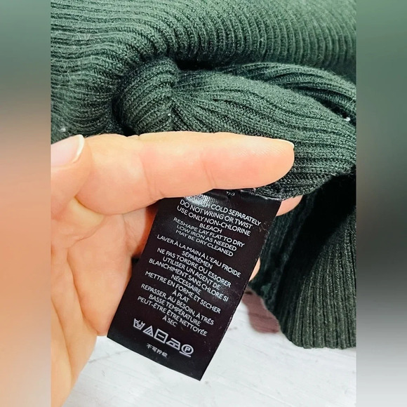 Anthropologie Maeve Button-Sleeve Turtleneck in Holly Green Size XL $90 - Picture 9 of 11